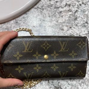 Authentic Louis Vuitton monogram crossbody wallet